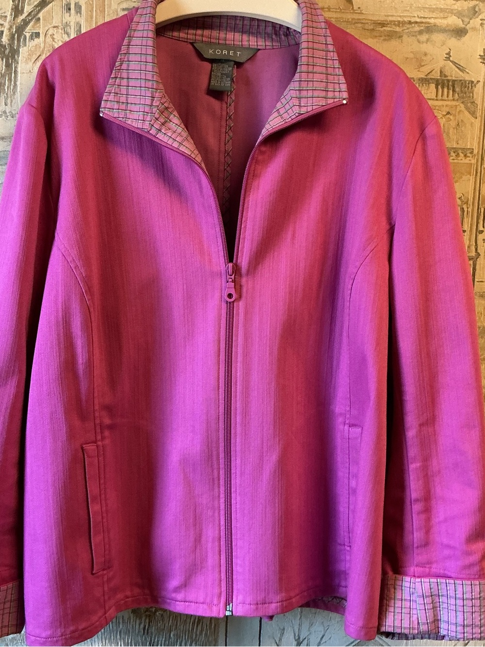 Koret Women's Magenta Zip-Front Jacket
